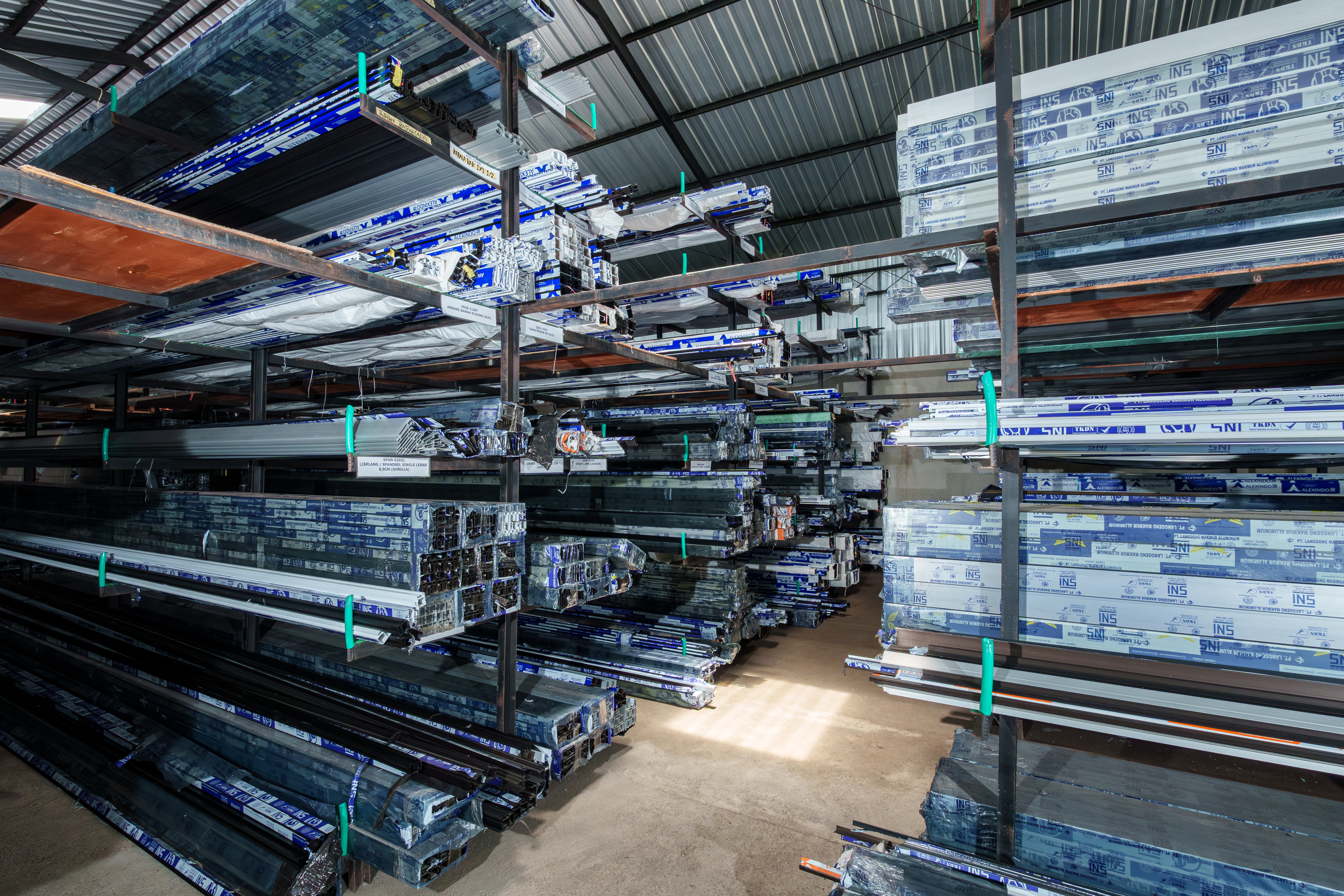 Proyek aluminium CV Guna Kasih Bali